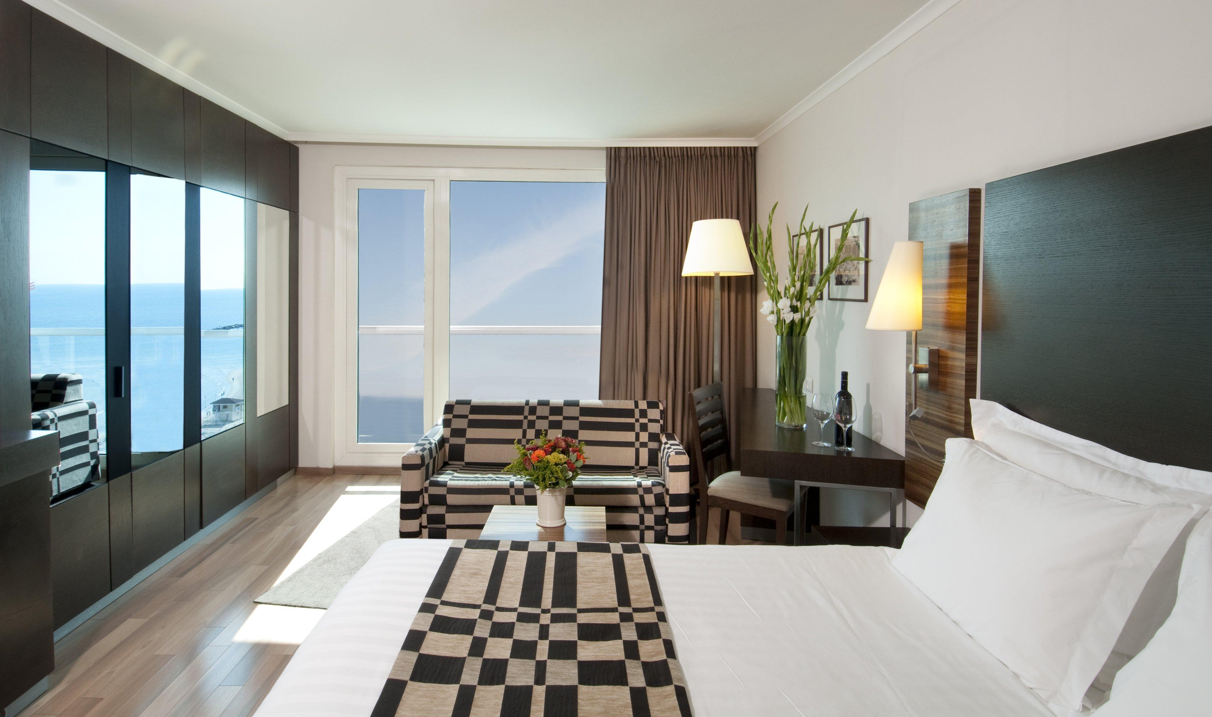 Crowne Plaza By Ihg