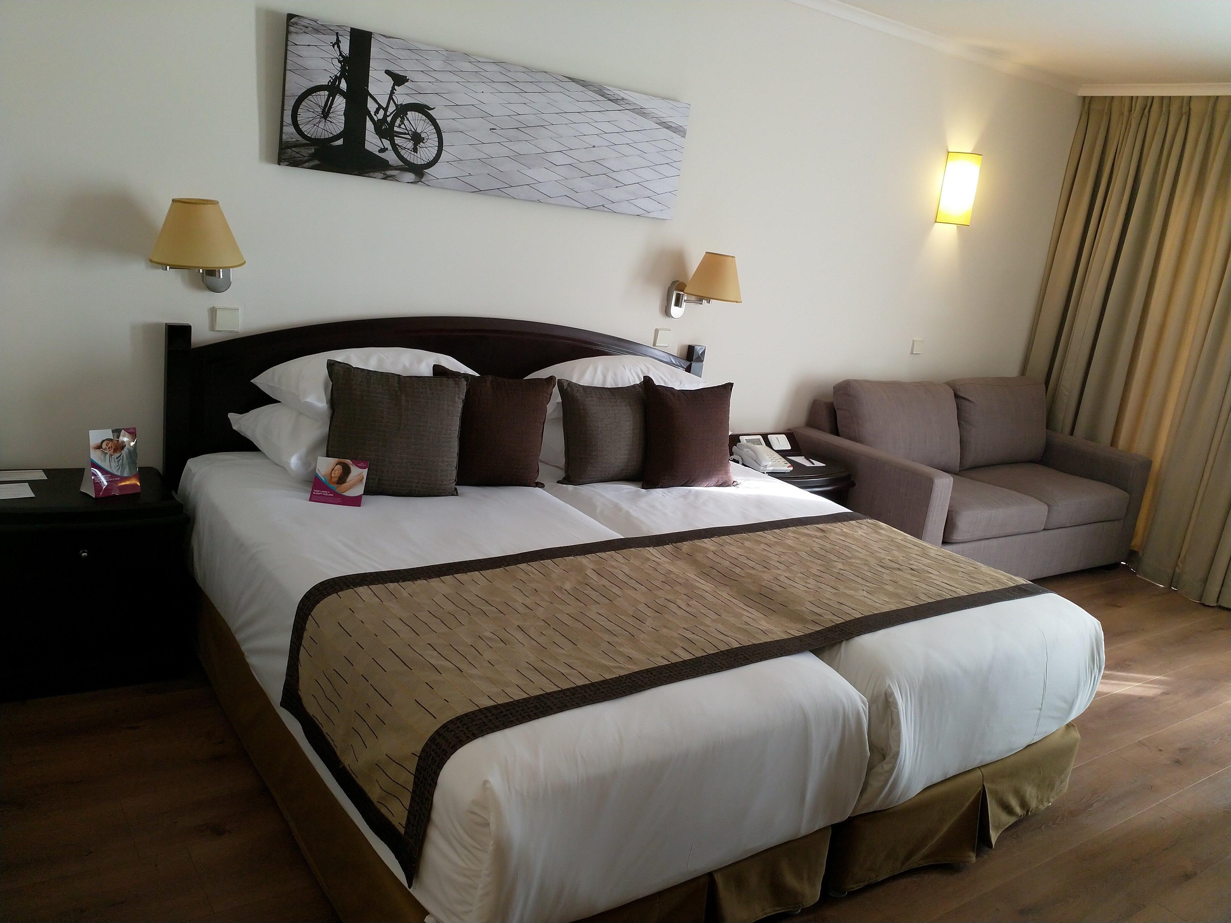 Crowne Plaza By Ihg Hotel